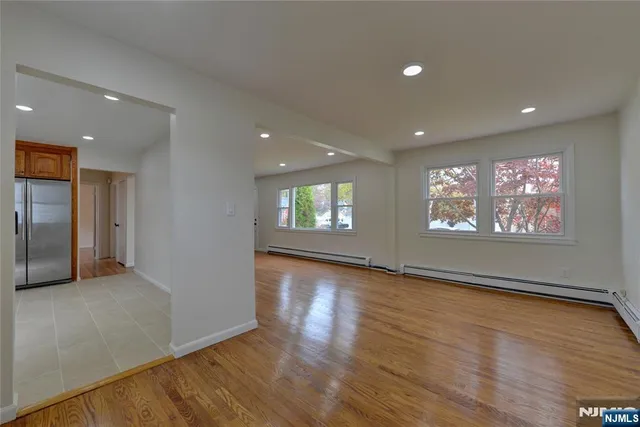 $699,000 | 29 Winifred Drive, Totowa, NJ 07512