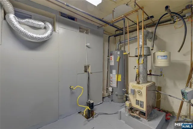 $699,000 | 29 Winifred Drive, Totowa, NJ 07512