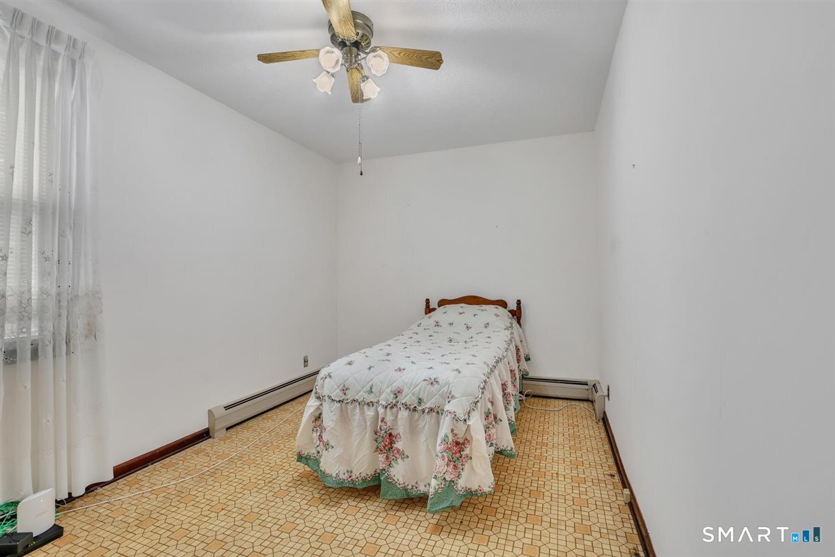149 Spring Street Middletown, CT 06457 - Photo 23 of 32 Gallery Image 23