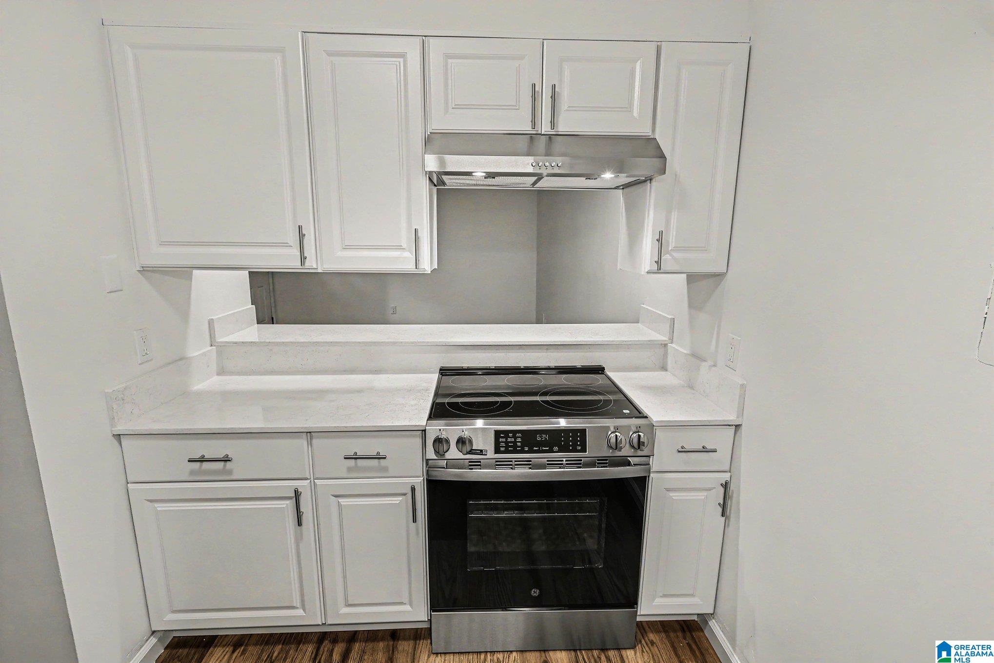 3350 Altamont Road South, Unit E21 Birmingham, AL 35205 - Photo 4 of 15