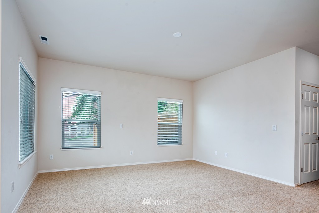 24003 42nd Avenue Southeast Bothell, WA 98021 - Photo 17 of 19