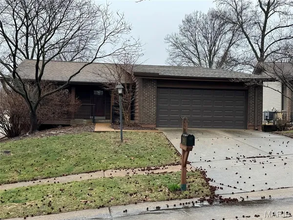 $335,000 | 2181 Cherry Cove Court, Maryland Heights, MO 63043