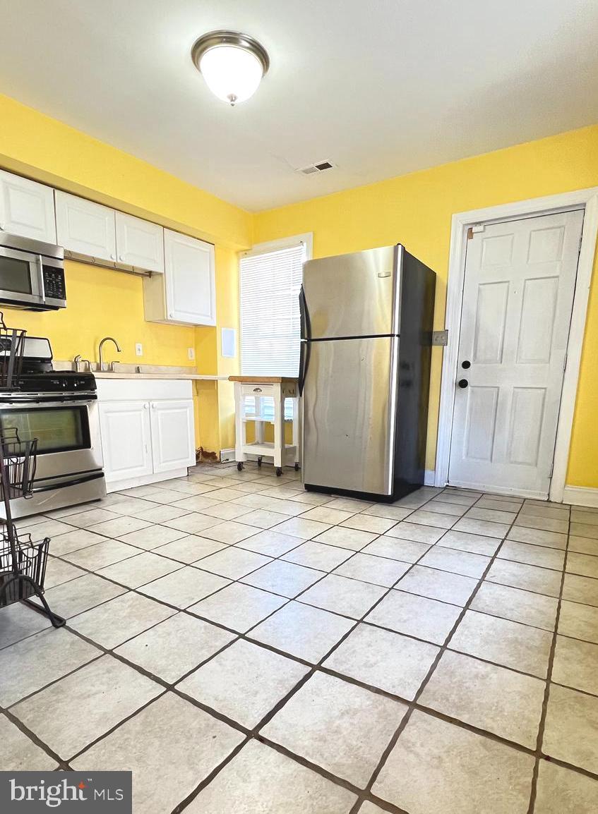 2516 Hollins Ferry Road Baltimore, MD 21230 - Photo 10 of 16 Gallery Image 10