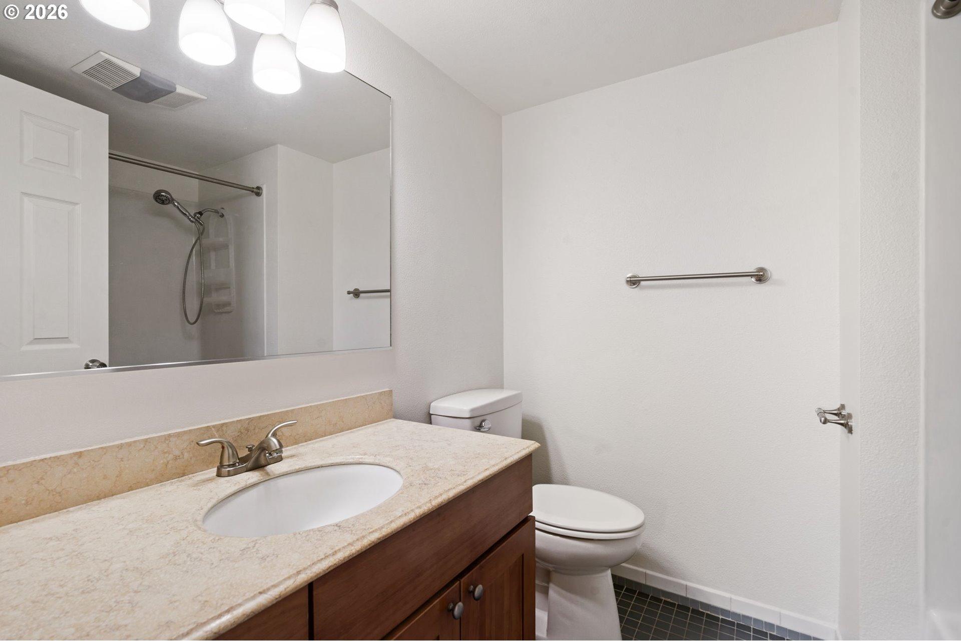 1602 Deborah Road, Unit C Newberg, OR 97132 - Photo 21 of 28 Gallery Image 21