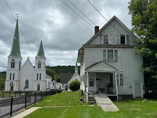 $350,000 | 194 West Main Street, Littleton, NH 03561