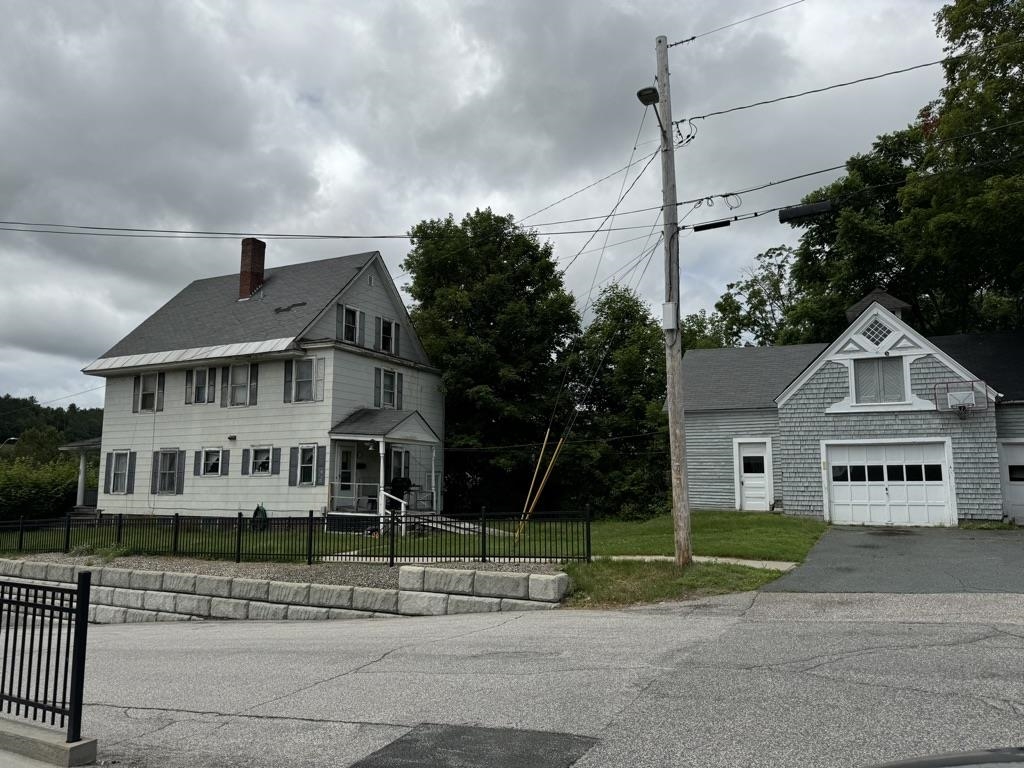 194 West Main Street Littleton, NH 03561 - Photo 3 of 9