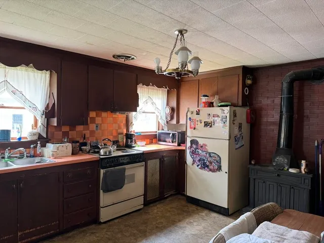 $350,000 | 194 West Main Street, Littleton, NH 03561