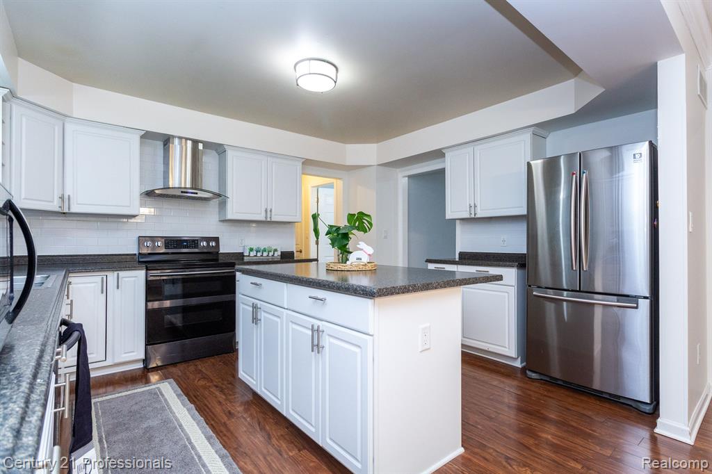2788 Ranieri Drive Troy, MI 48085 - Photo 11 of 39