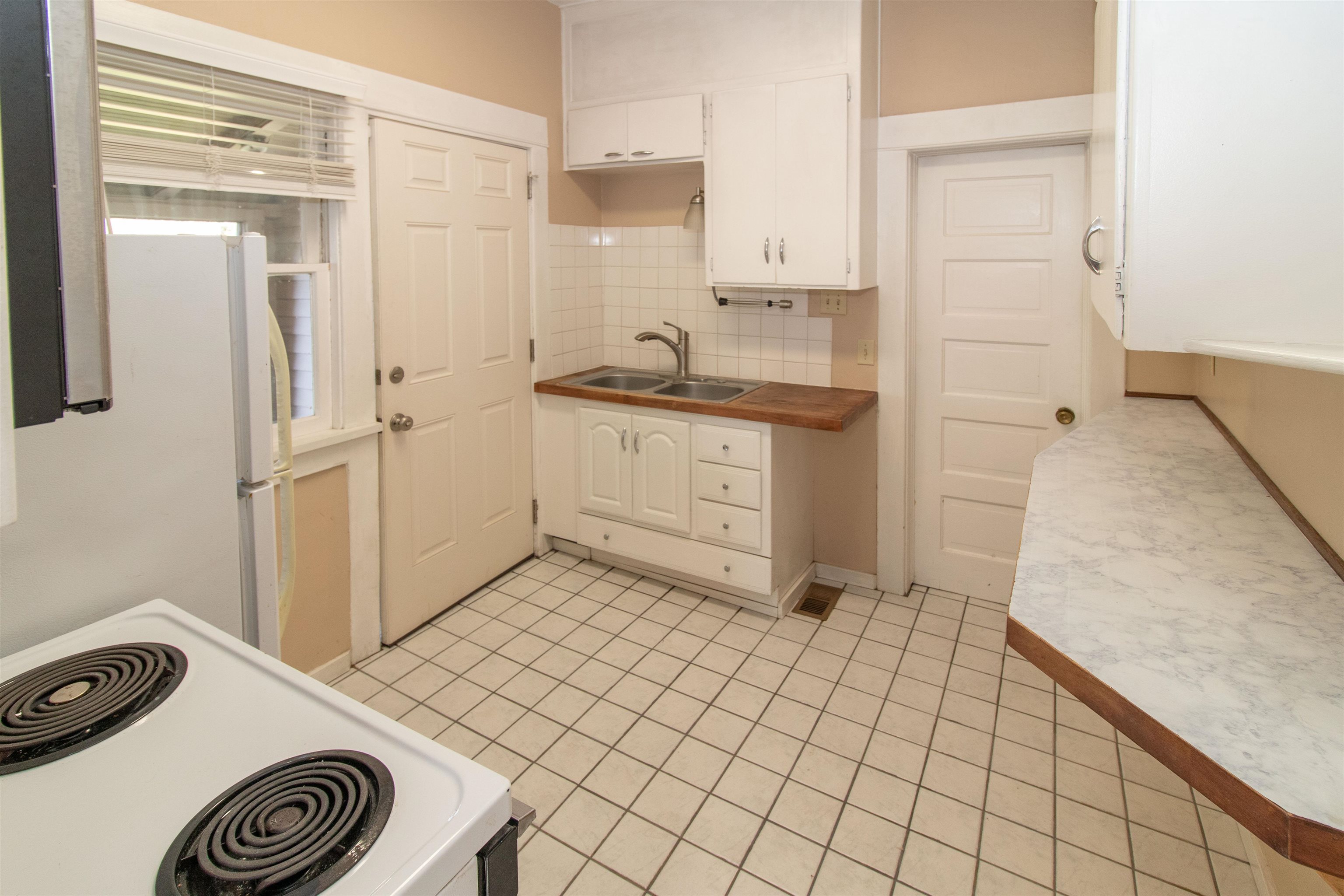 2804 West Mallon Avenue Spokane, WA 99201 - Photo 12 of 25