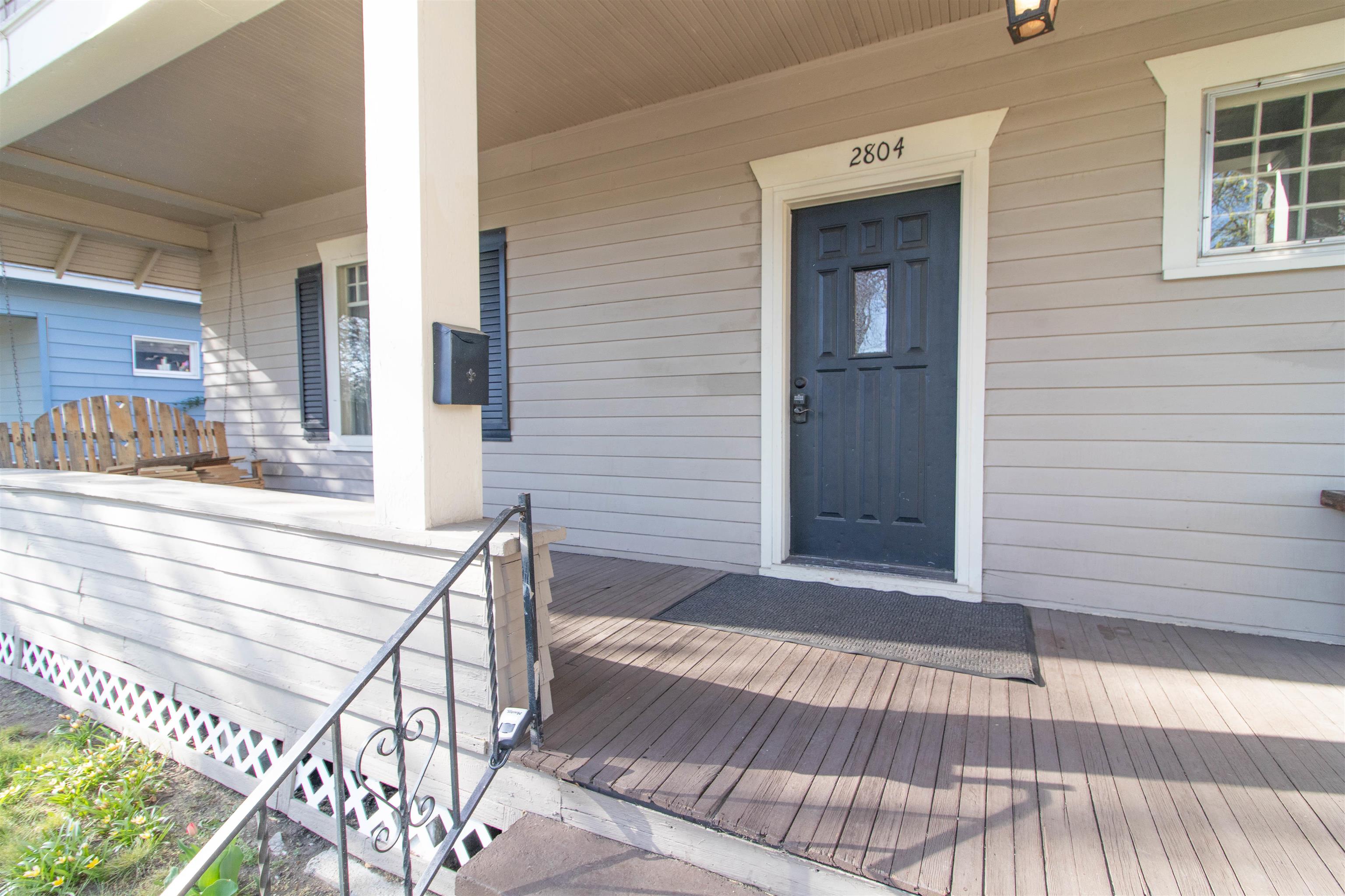 2804 West Mallon Avenue Spokane, WA 99201 - Photo 2 of 25