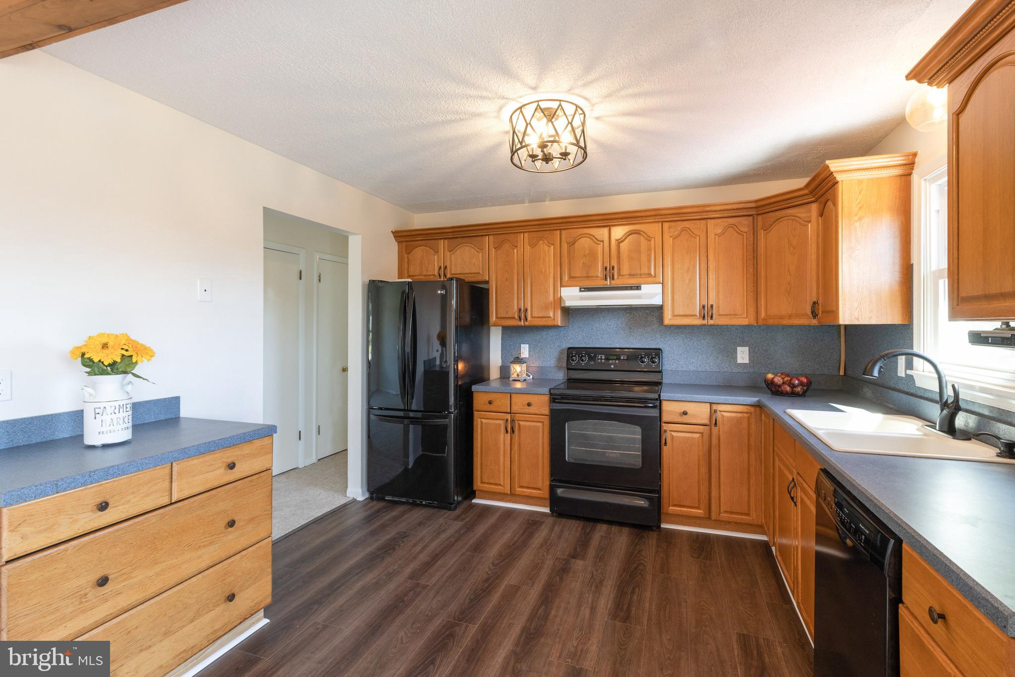 3447 Augusta Road Manchester, MD 21102 - Photo 13 of 41 Large Kitchen, View 4