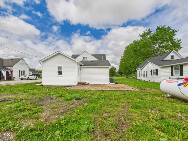 $199,900 | 225 Carthage Road, Charlottesville, IN 46117