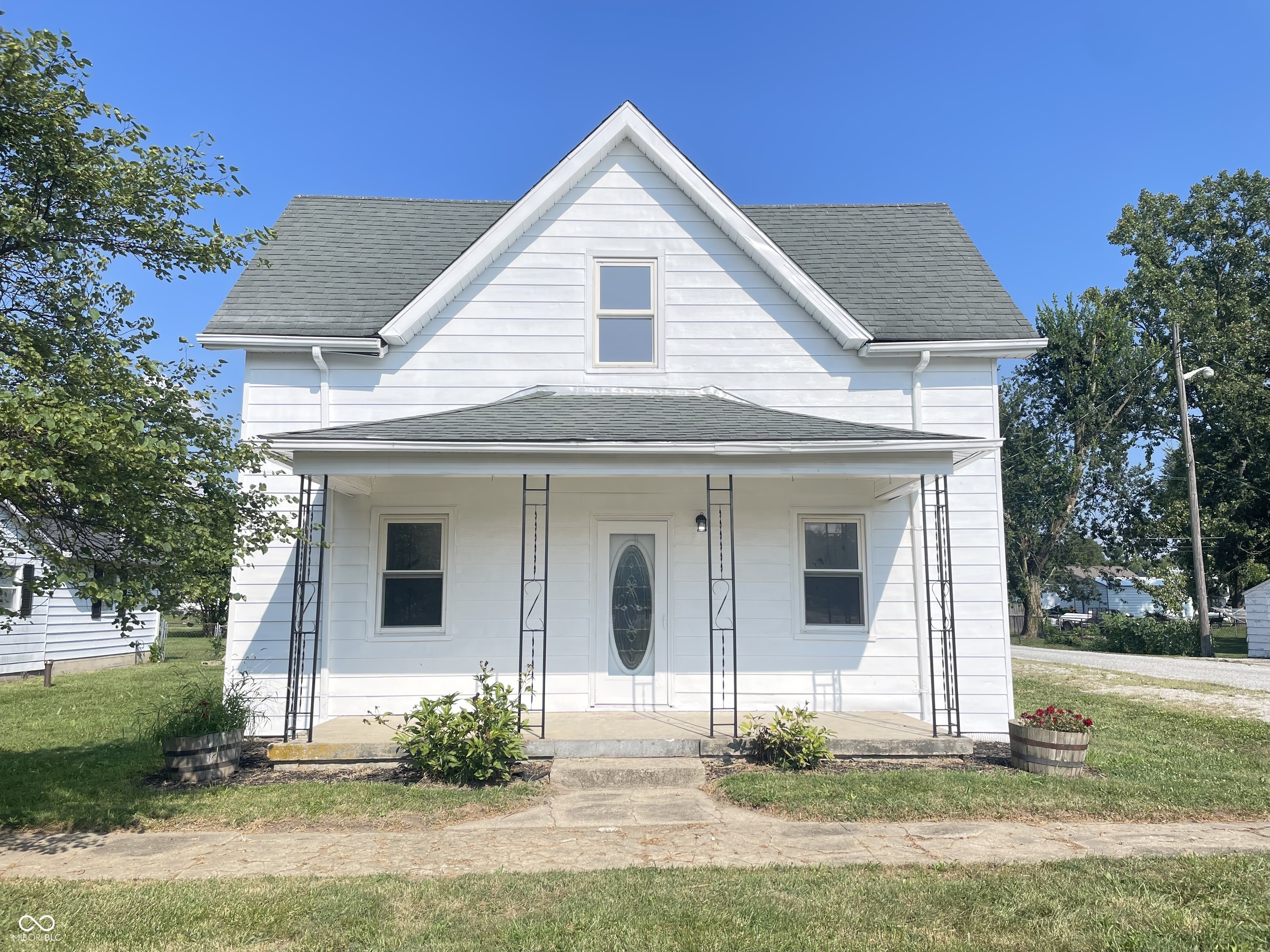 225 Carthage Road Charlottesville, IN 46117 - Photo 2 of 22