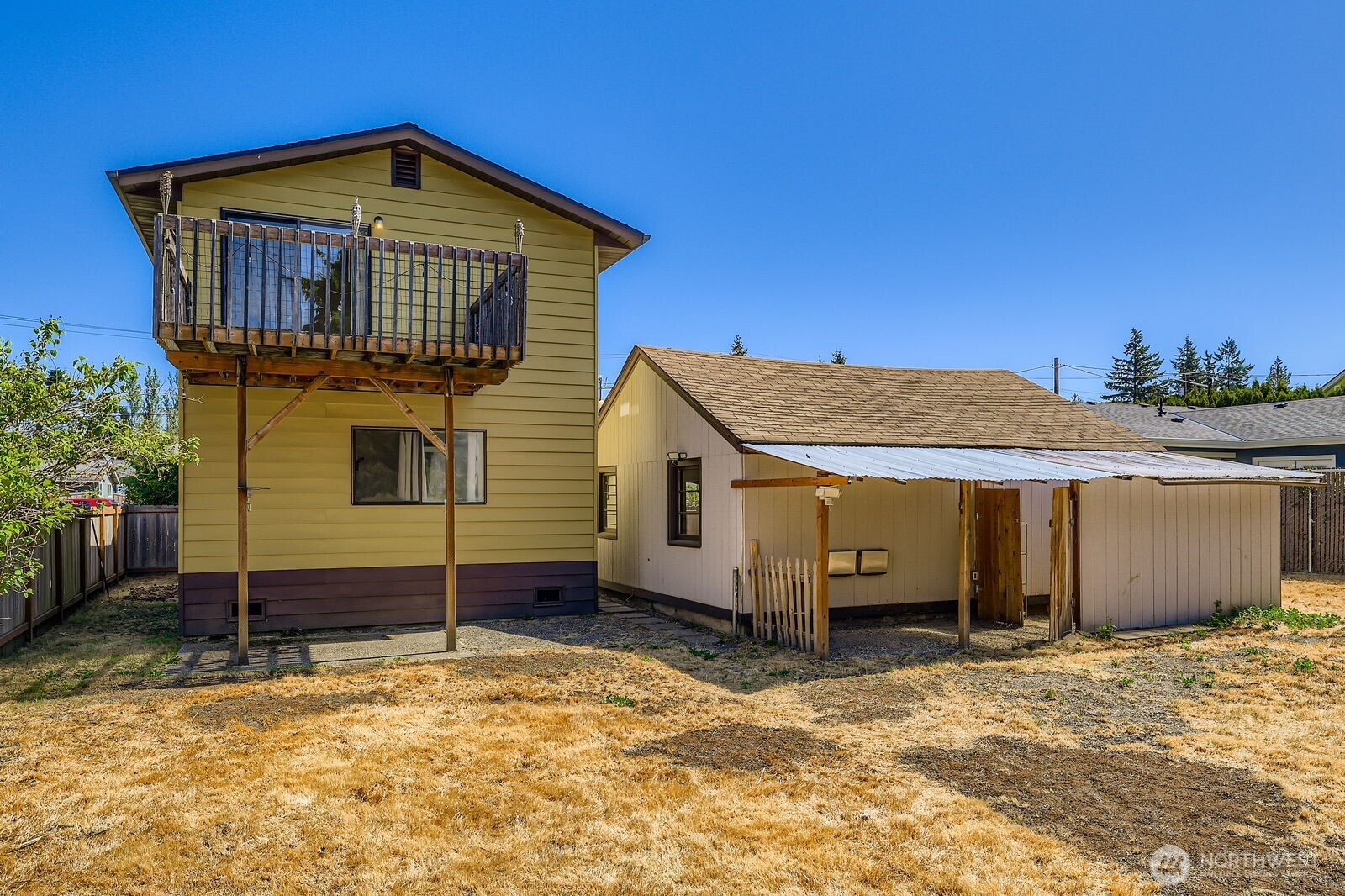 7806 Beverly Boulevard Everett, WA 98203 - Photo 22 of 22 a front view of a house with a yard