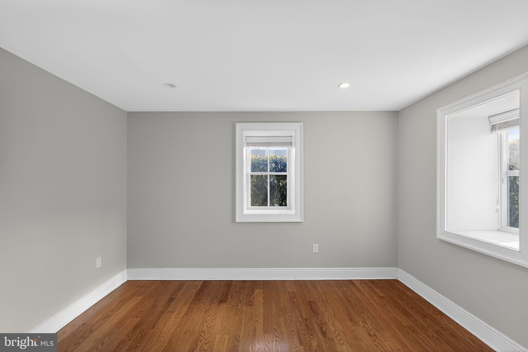 200 West Wayne Avenue, Unit 1 Wayne, PA 19087 - Photo 8 of 15 Bedroom #2 (11.8x14)