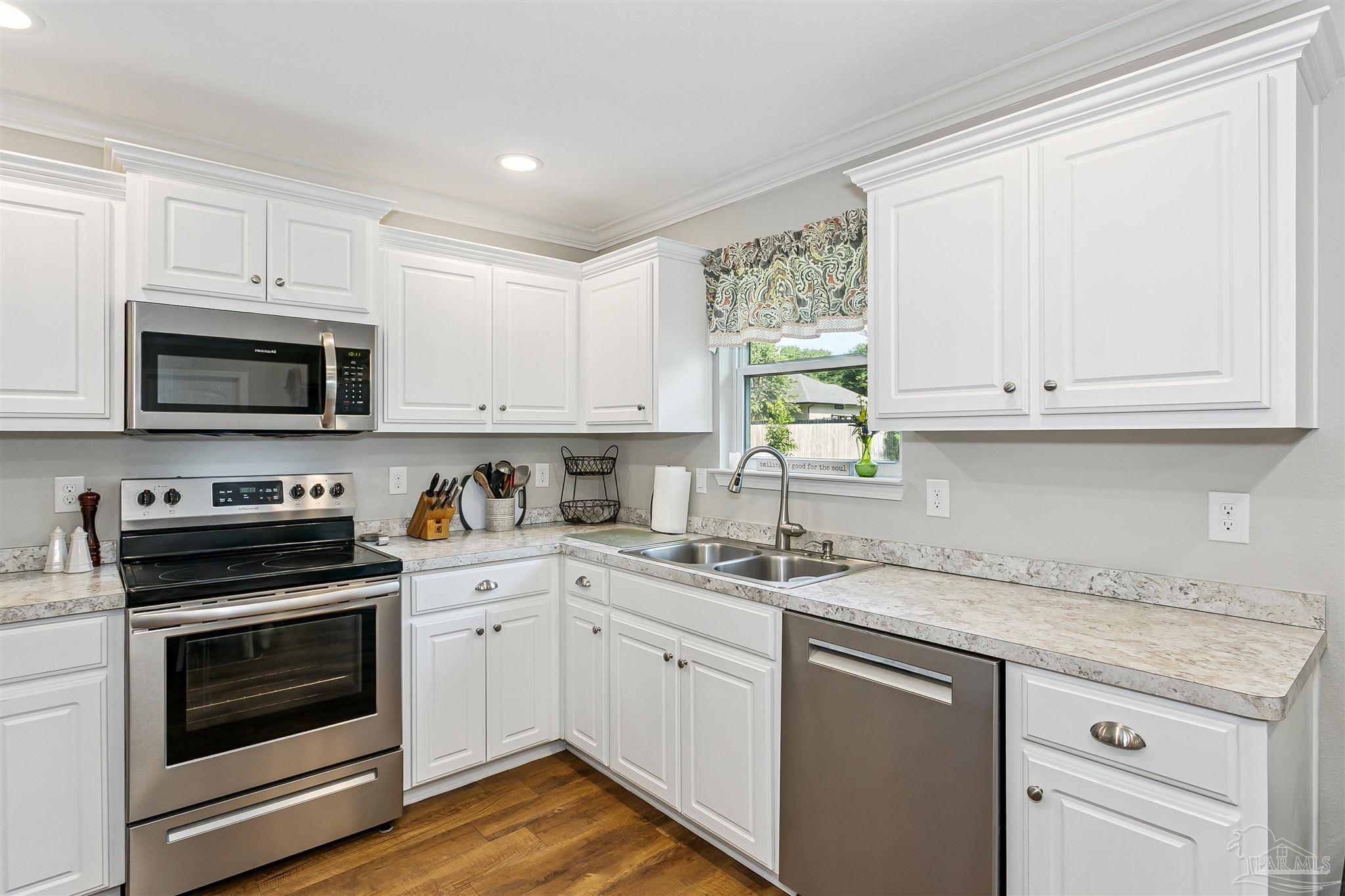 6708 Da Lisa Road Milton, FL 32583 - Photo 12 of 28