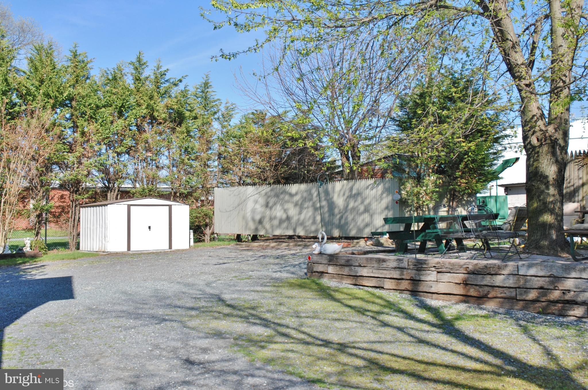 24211 Ridge Road Damascus, MD 20872 - Photo 2 of 15 Ample room for several cars/trucks