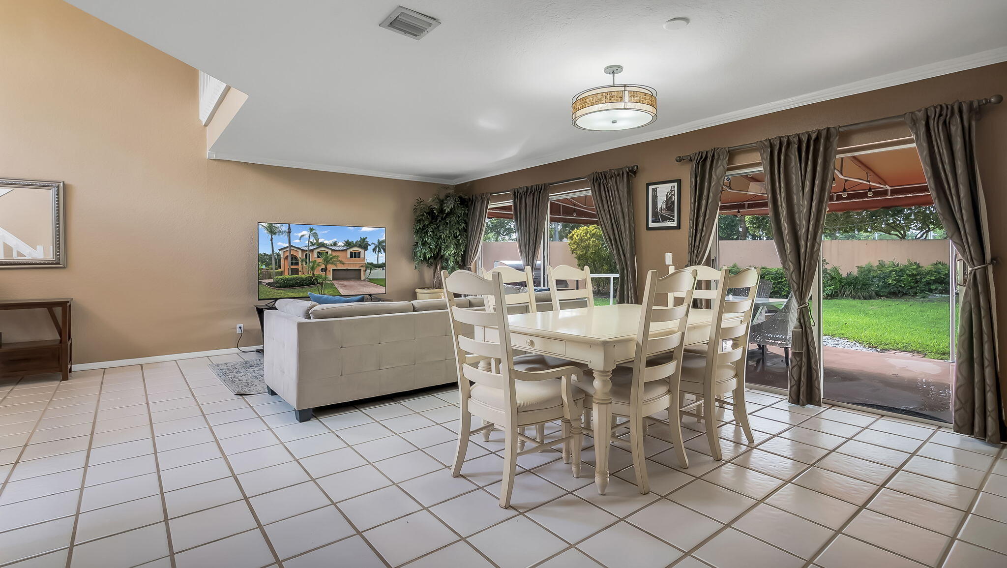 2510 Rampart Way South Hollywood, FL 33026 - Photo 5 of 33 13-web-or-mls-DSC08861