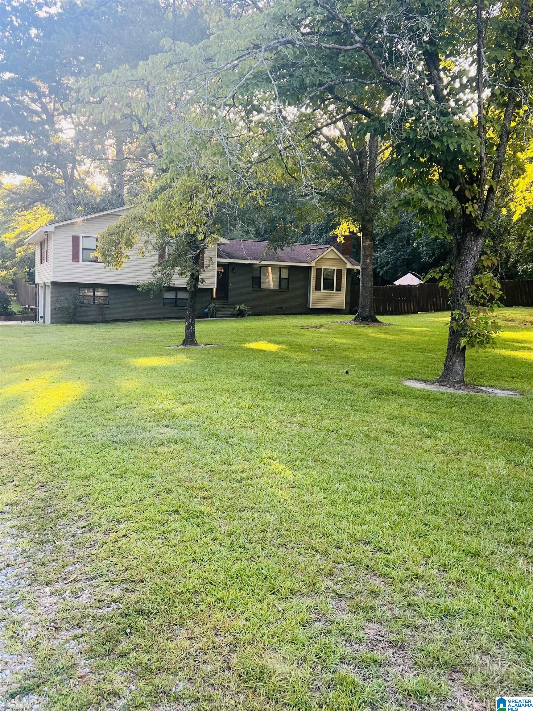 1407 Gate Post Road Clanton, AL 35046 - Photo 2 of 17