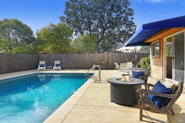 $1,350,000 | 25 Roosevelt Avenue, San Rafael, CA 94903