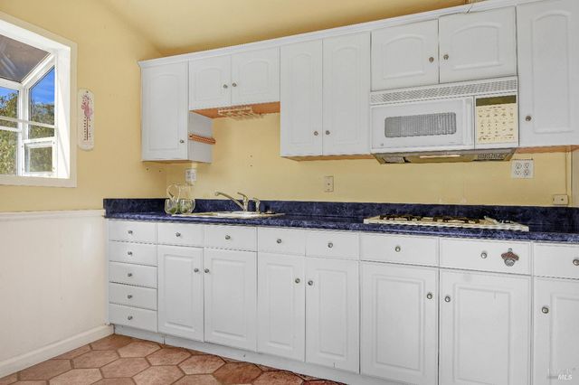 $1,350,000 | 25 Roosevelt Avenue, San Rafael, CA 94903