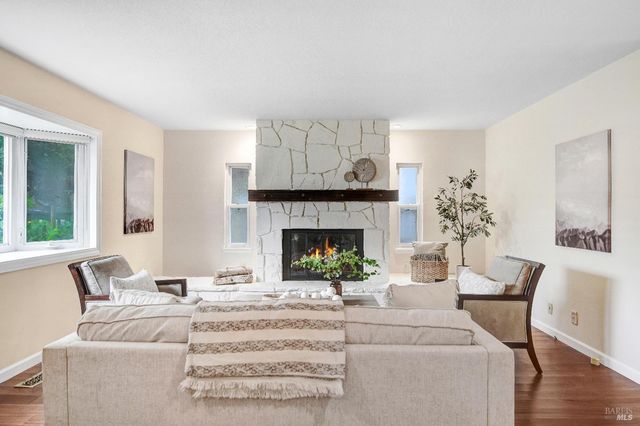 $1,350,000 | 25 Roosevelt Avenue, San Rafael, CA 94903