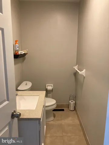 $2,000 | 2821 West 6th Street, Wilmington, DE 19805