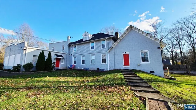 $2,750 | 419 Plainfield Avenue, Berkeley Heights, NJ 07922