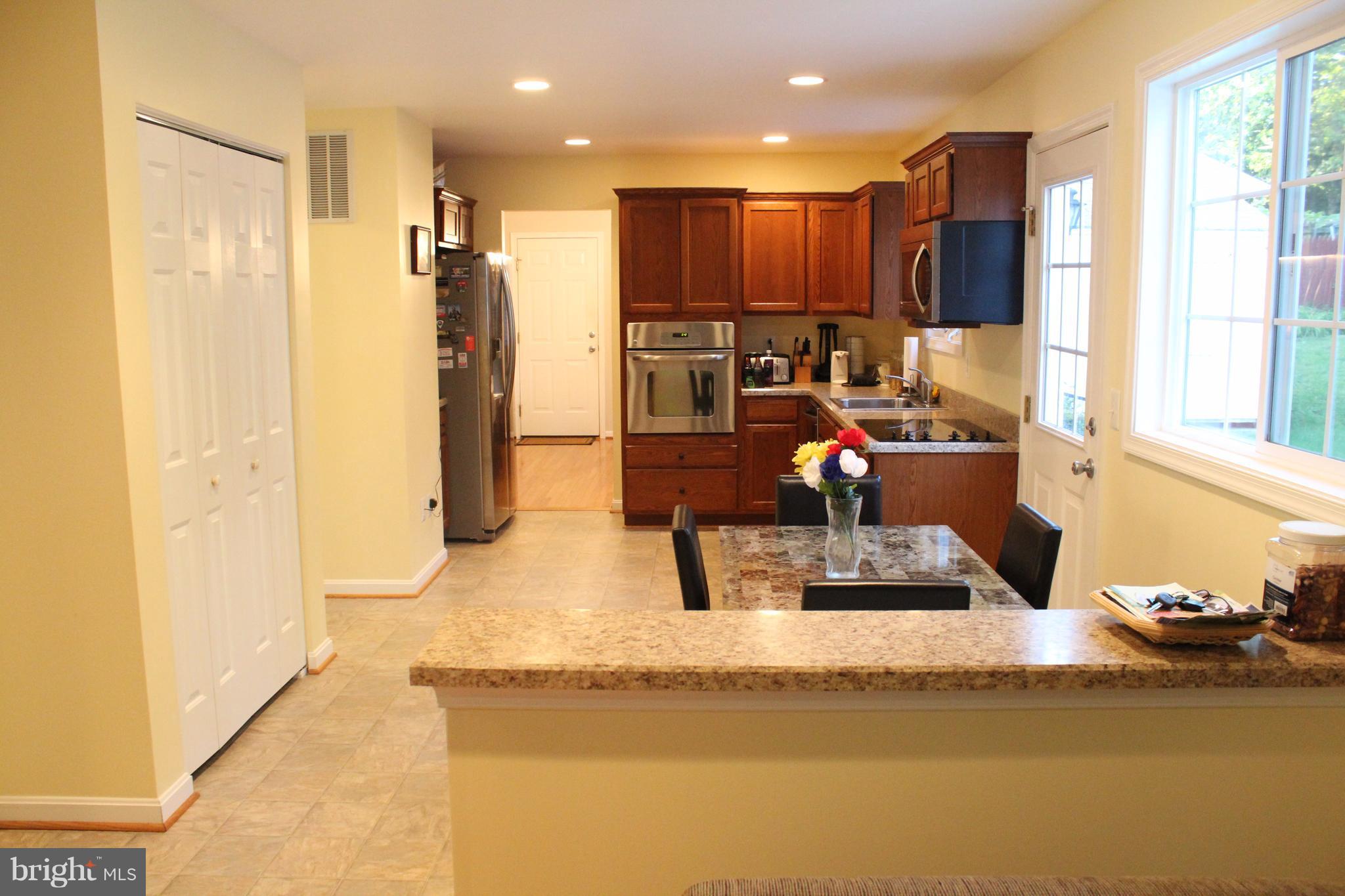 9618 Braddock Road Fairfax, VA 22032 - Photo 7 of 29 Kitchen