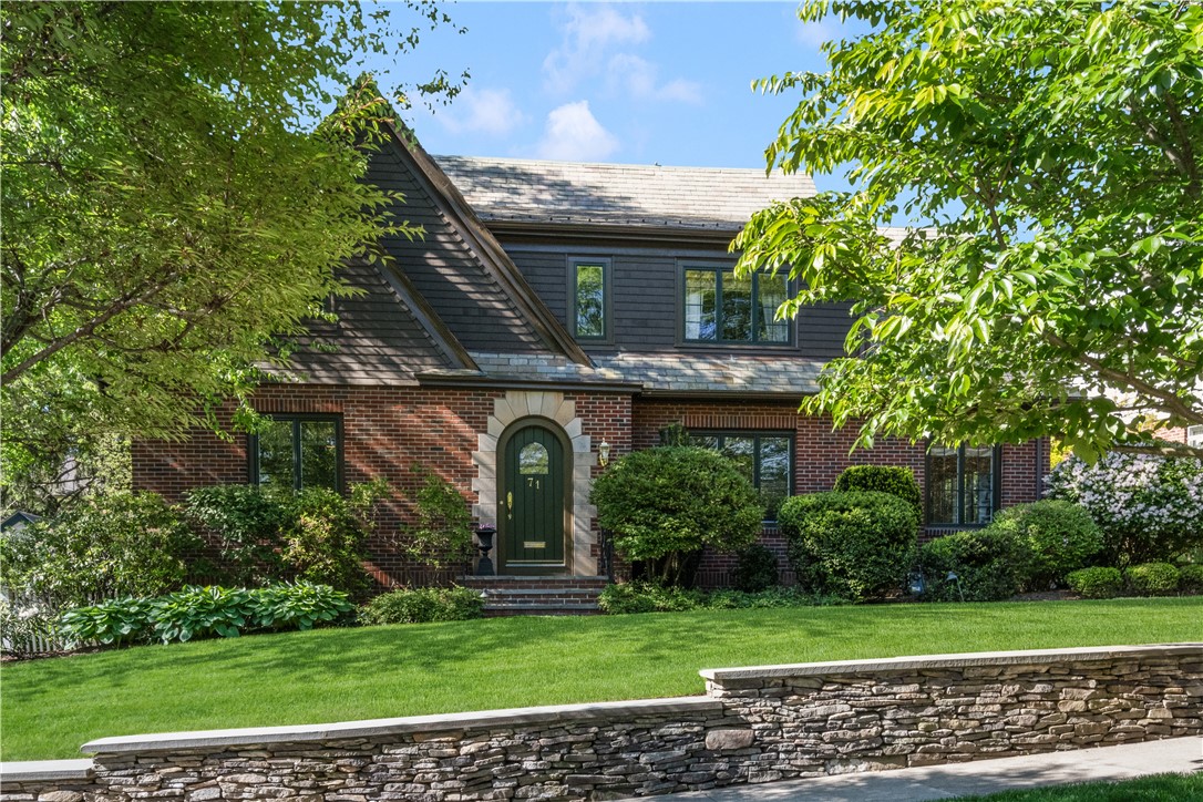 71 Emeline Street Providence, RI 02906 - Photo 2 of 45