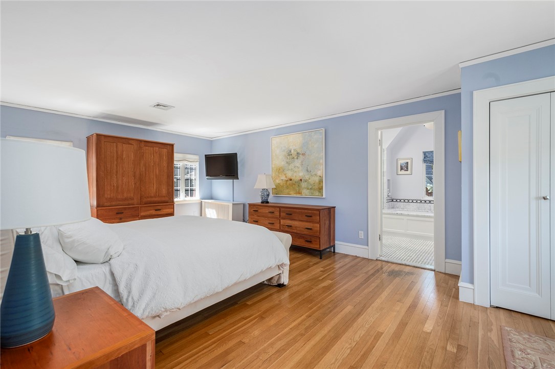 71 Emeline Street Providence, RI 02906 - Photo 29 of 45