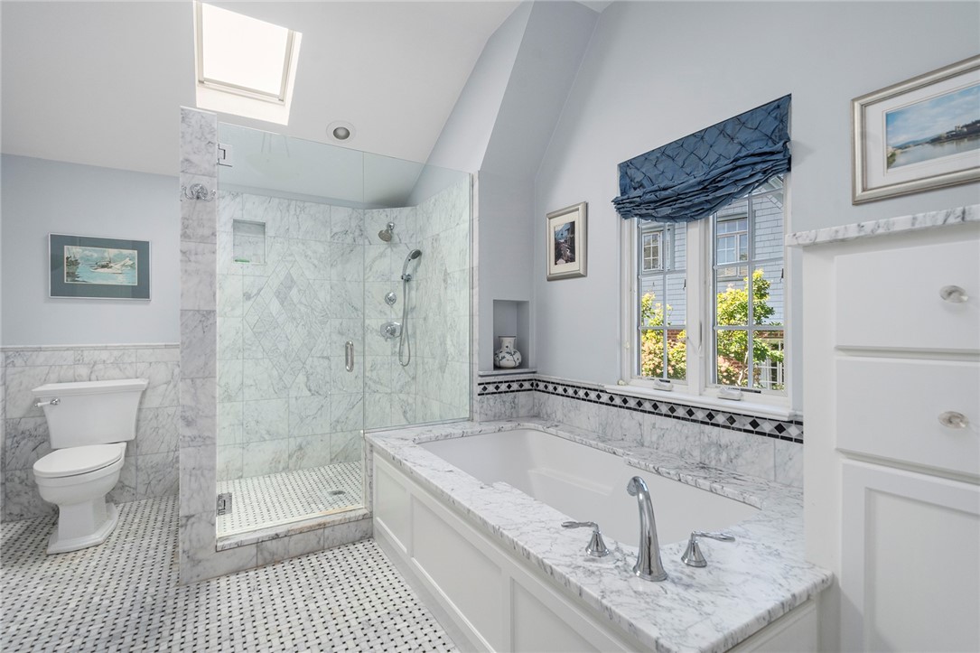 71 Emeline Street Providence, RI 02906 - Photo 32 of 45