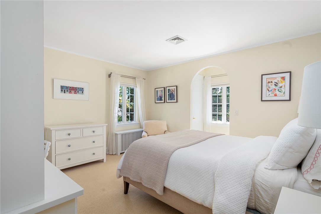 71 Emeline Street Providence, RI 02906 - Photo 36 of 45