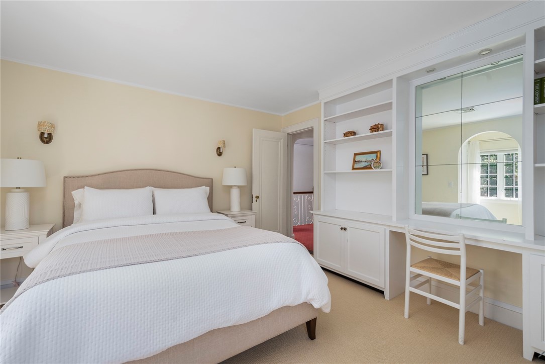 71 Emeline Street Providence, RI 02906 - Photo 37 of 45