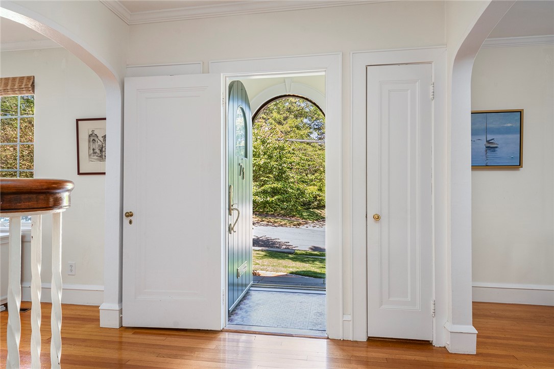 71 Emeline Street Providence, RI 02906 - Photo 4 of 45