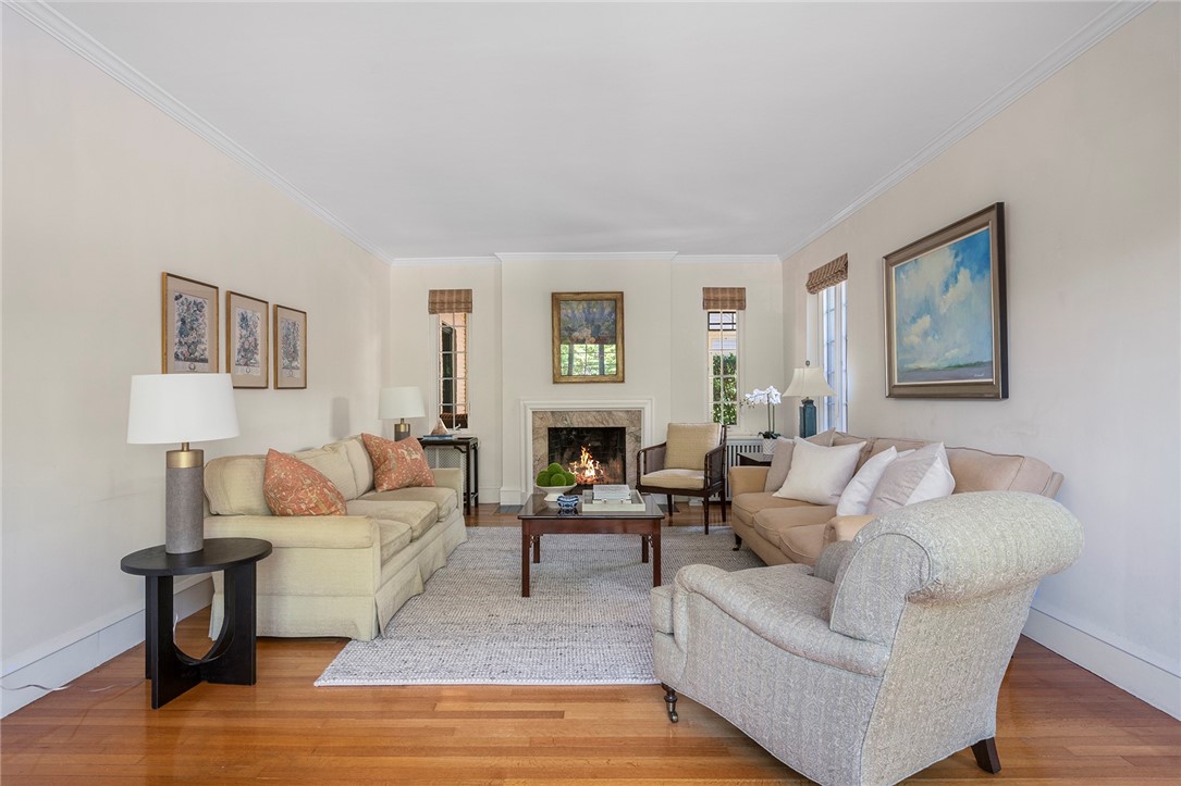 71 Emeline Street Providence, RI 02906 - Photo 8 of 45