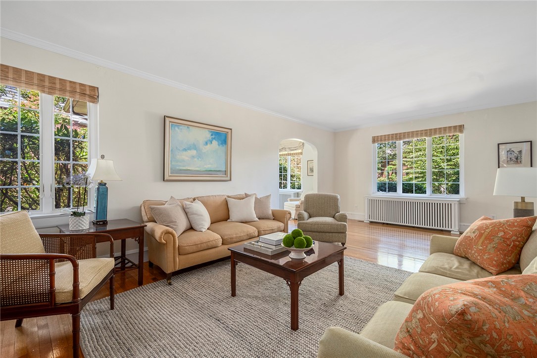 71 Emeline Street Providence, RI 02906 - Photo 9 of 45