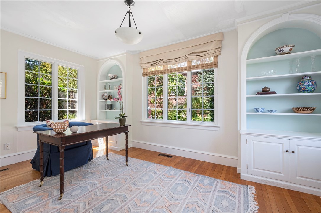 71 Emeline Street Providence, RI 02906 - Photo 10 of 45