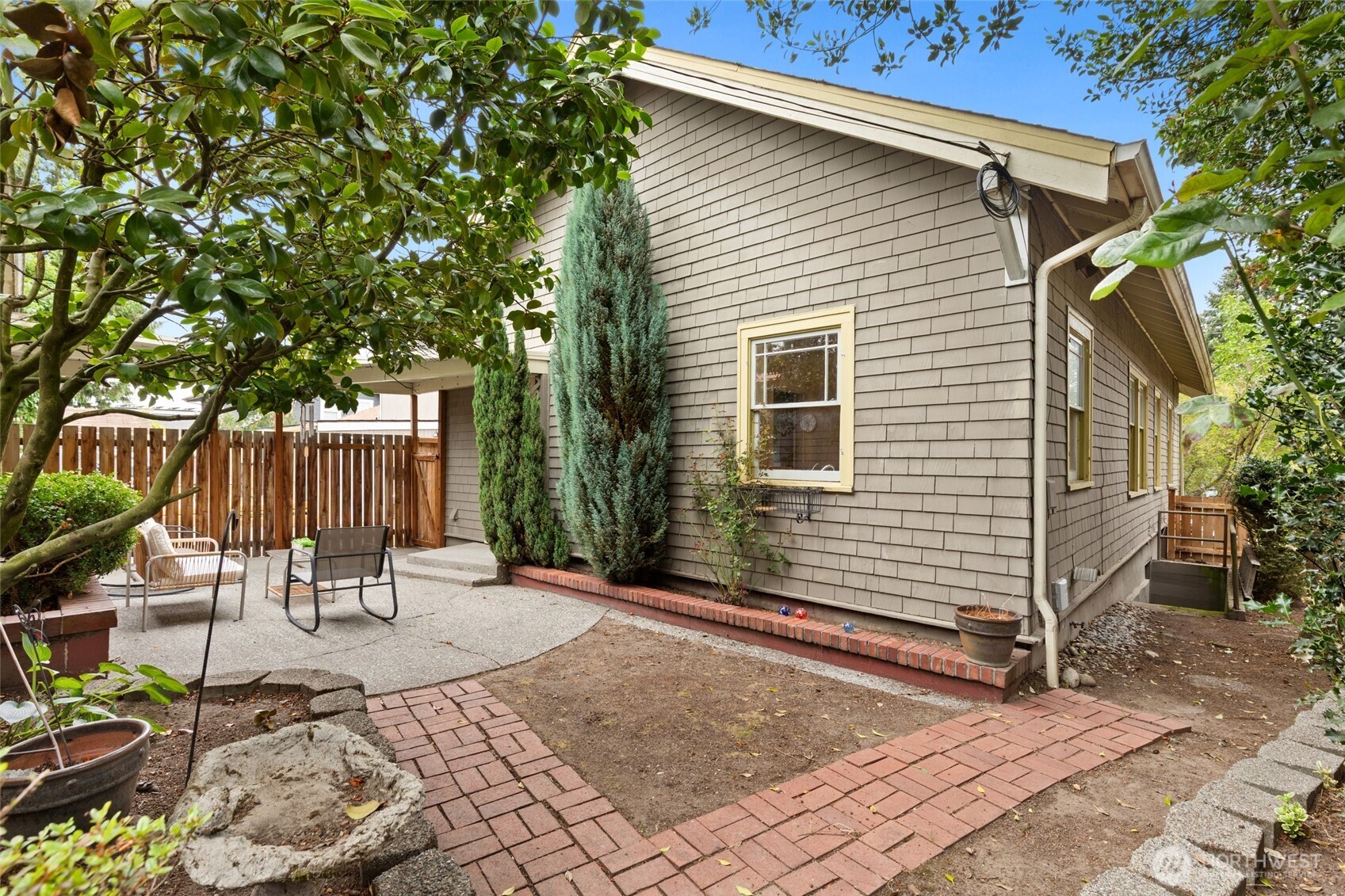 119 North 83rd Street Seattle, WA 98103 - Photo 22 of 25