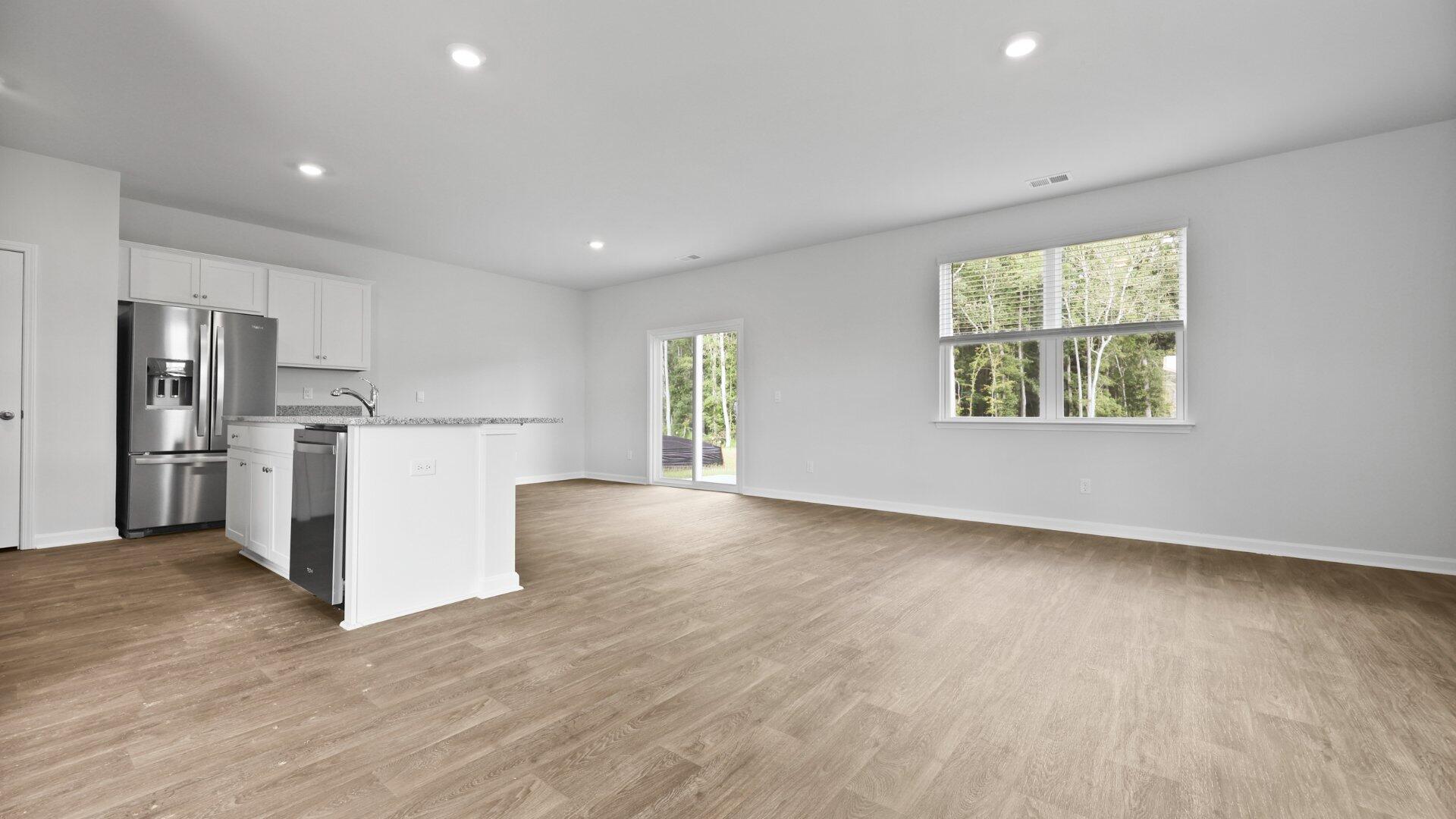 790 Long Blf Road Summerville, SC 29486 - Photo 5 of 36 8_ru4a0868