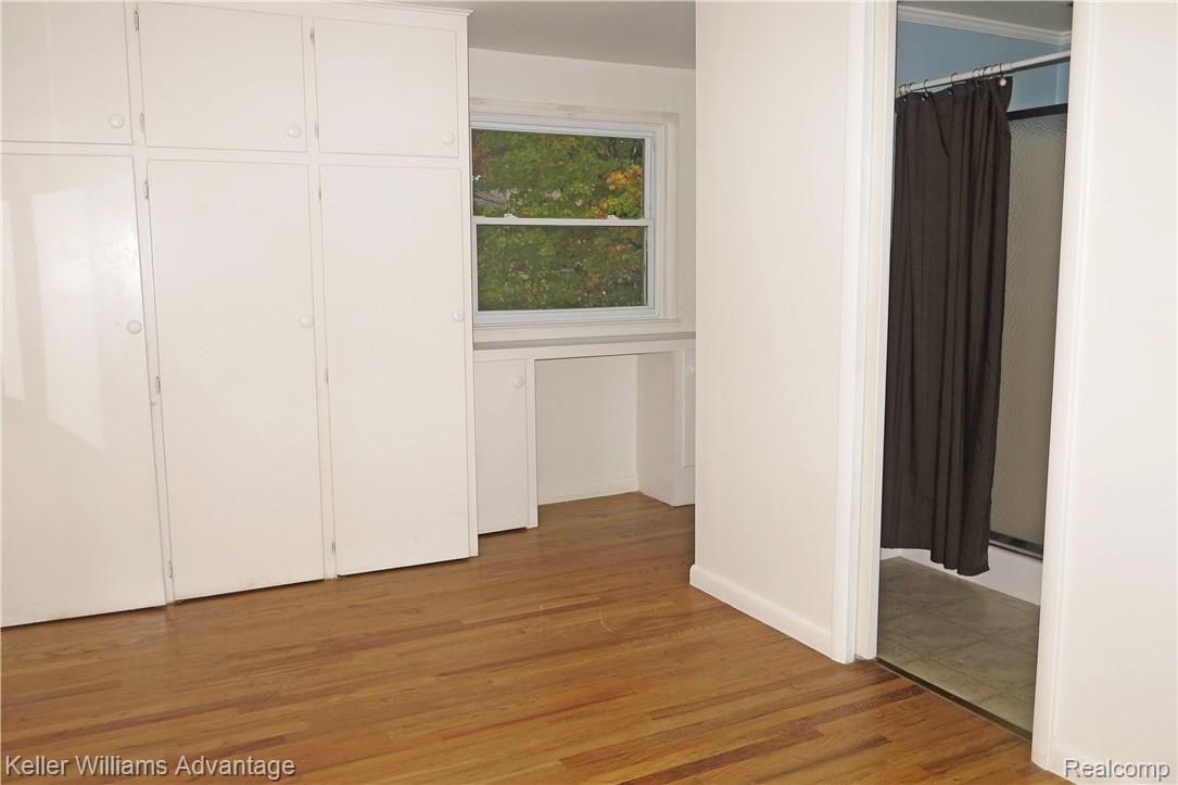 2110 West Commerce Road Milford, MI 48380 - Photo 18 of 28 Jack Bedroom 2.jpg