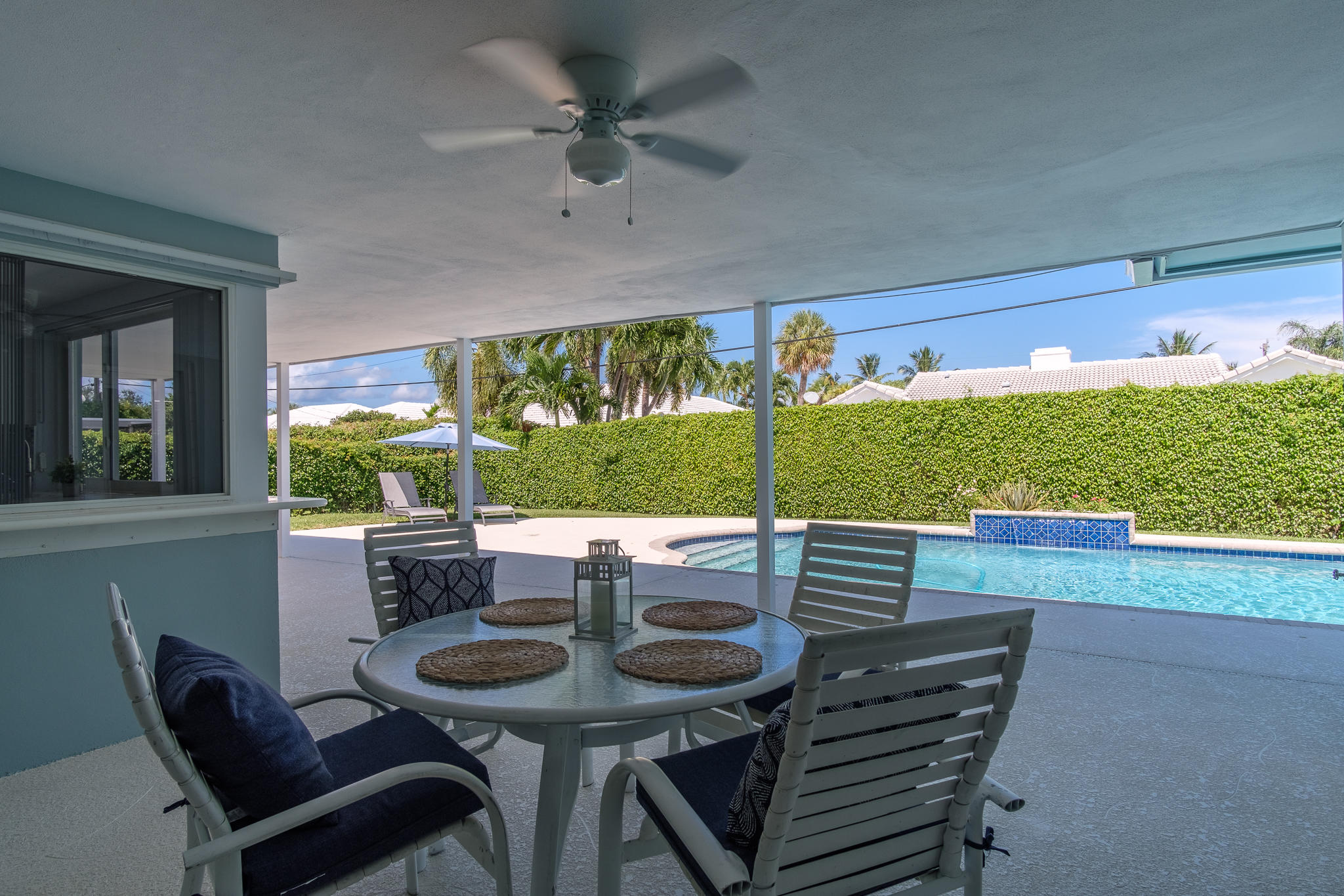 1322 Porch