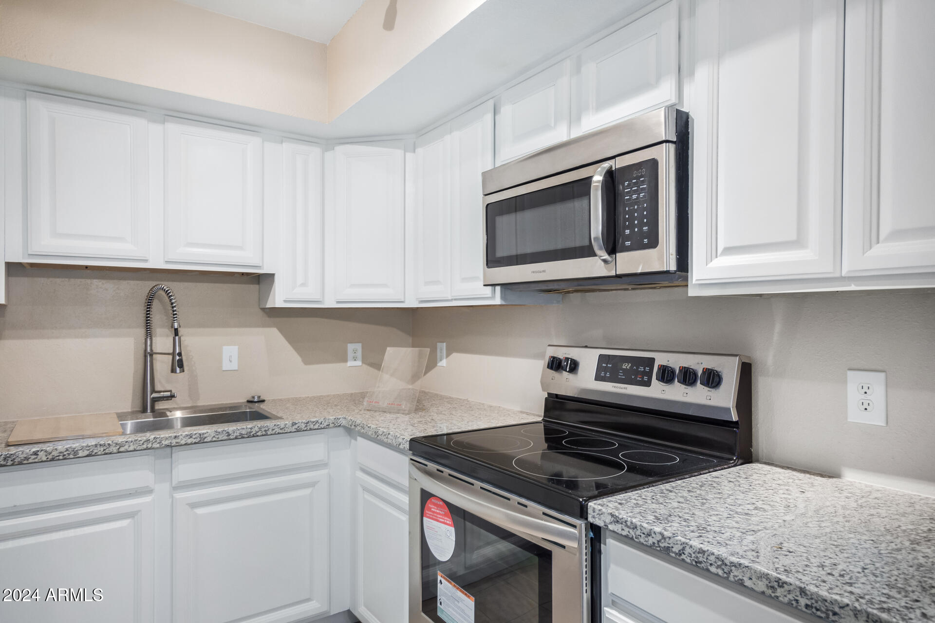 1340 North Recker Road, Unit 256 Mesa, AZ 85205 - Photo 9 of 25 appliances