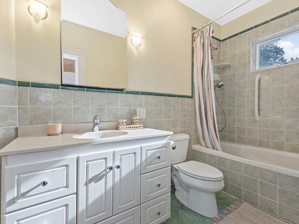 62 Clark Road, Unit 1 Brookline, MA 02445 - Photo 15 of 37