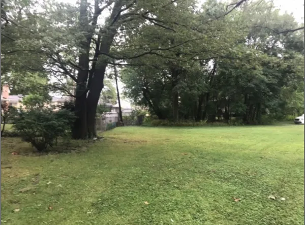 $89,000 | 5536 Greenwood Street, Morton Grove, IL 60053