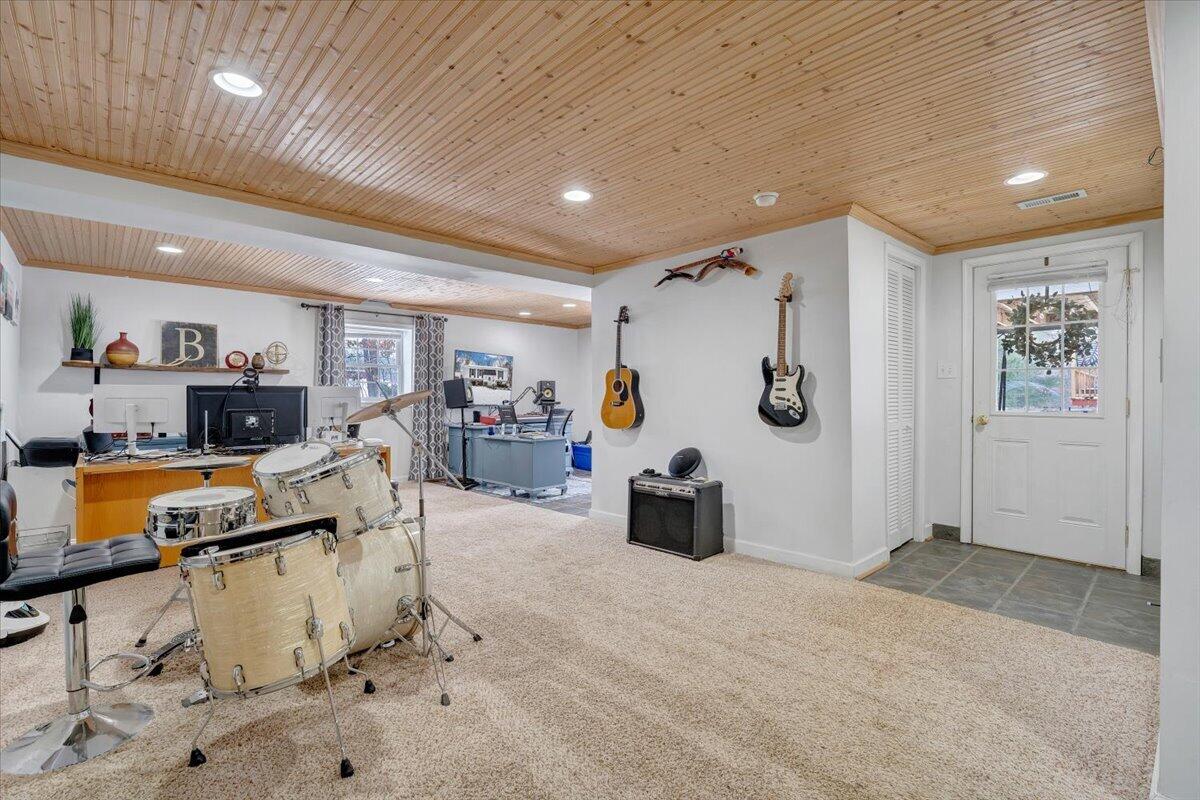 2919 Purple Finch Road Roanoke, VA 24018 - Photo 49 of 69 48-MIB06934-R5