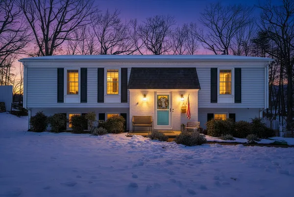 $427,500 | 2919 Purple Finch Road, Roanoke, VA 24018