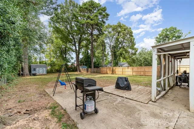 $479,000 | 4610 Connecting Road, Charlotte, NC 28209