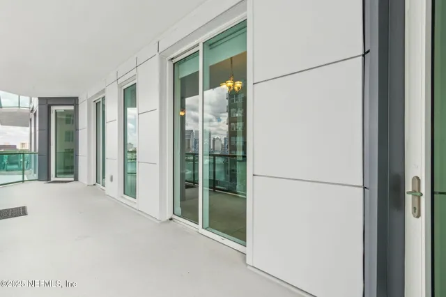 $514,000 | 1431 Riverplace Boulevard, Unit 1004, Jacksonville, FL 32207