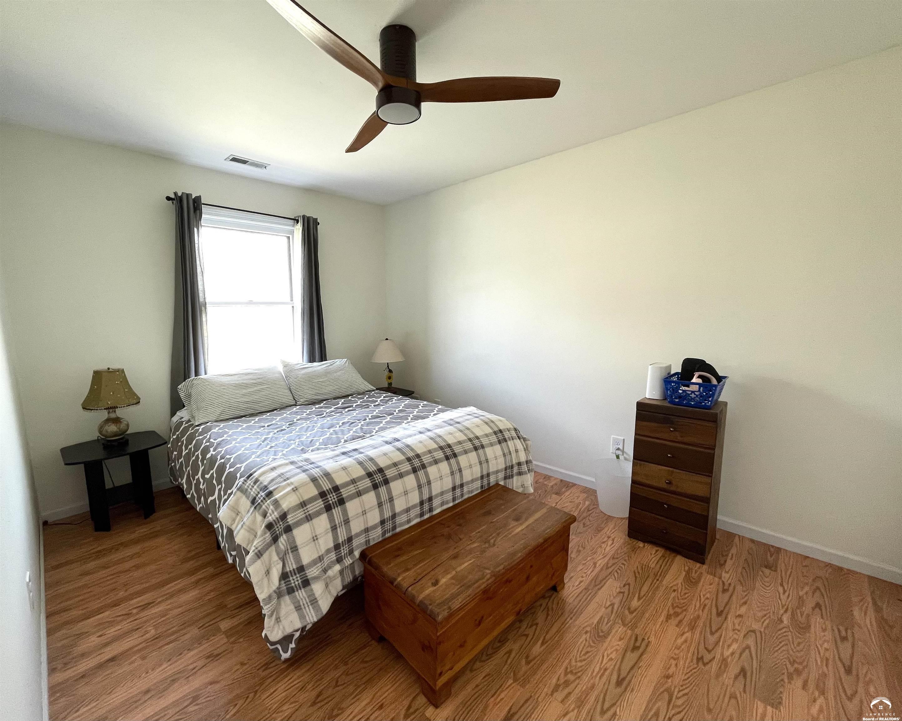 832 Locust Street Lawrence, KS 66044 - Photo 18 of 31